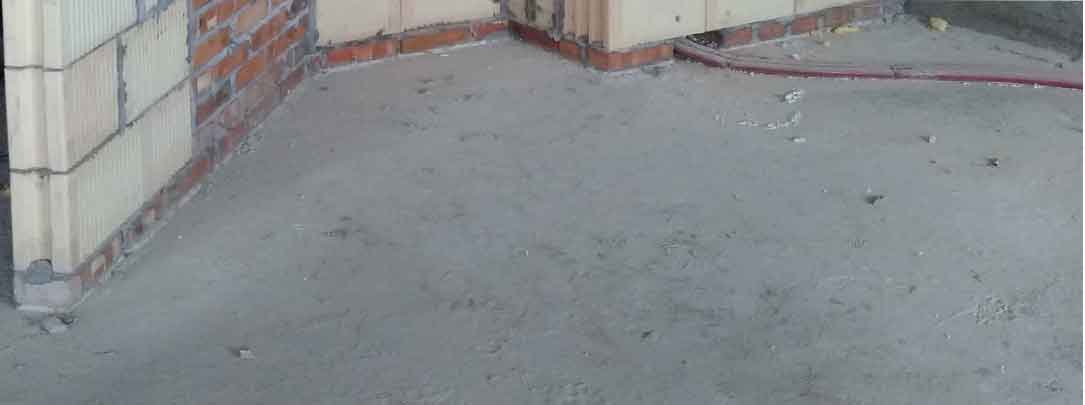 Demontage des Estrichs in der Wohnung