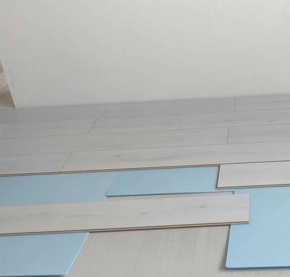 Unterlagen für Laminat