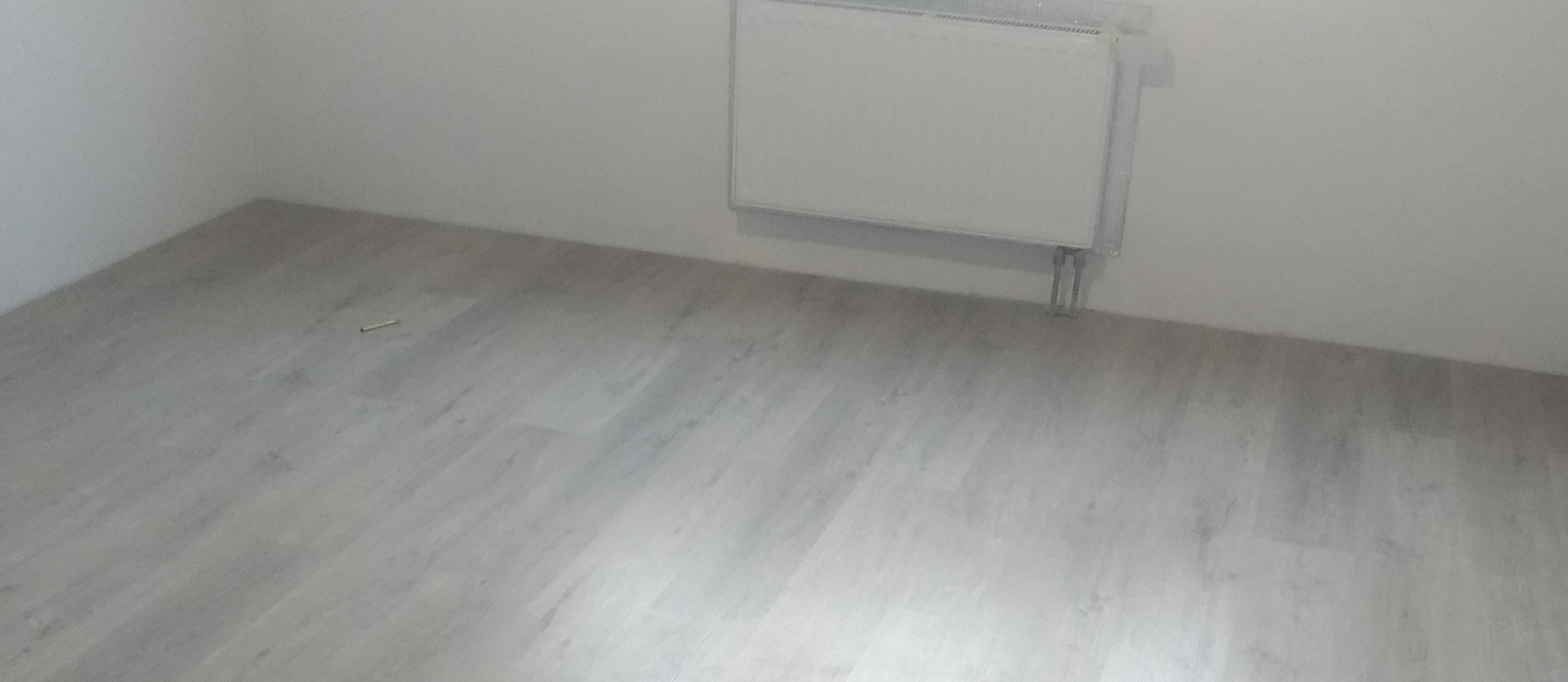 Demontagearbeiten an Fußböden